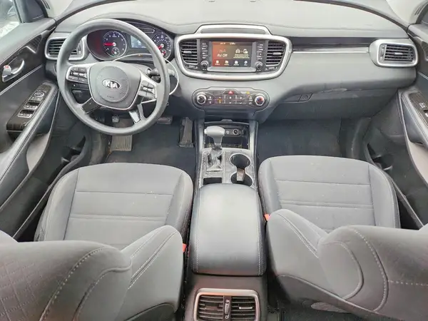 5XYPG4A30KG564710 2019 KIA SORENTO - Image 8