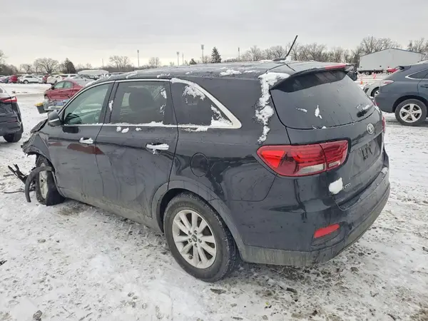 5XYPG4A30KG565615 2019 KIA SORENTO - Image 2