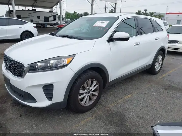 5XYPG4A30KG565713 2019 KIA SORENTO - Image 2