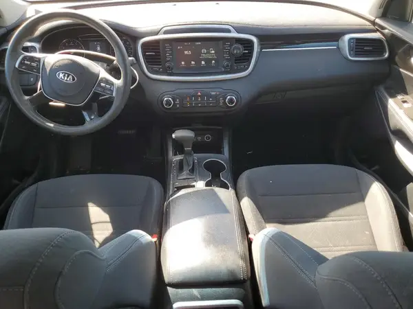 5XYPG4A30KG565792 2019 KIA SORENTO - Image 8