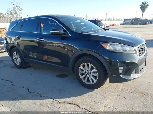 5XYPG4A30KG566733 2019 KIA SORENTO - Image 1