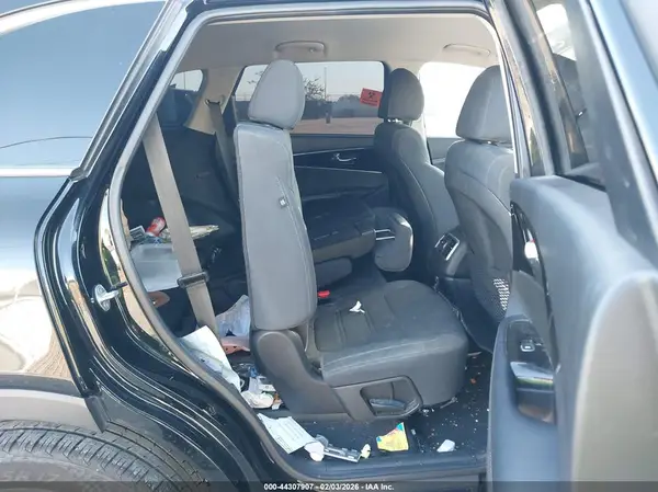 5XYPG4A30KG566733 2019 KIA SORENTO - Image 8