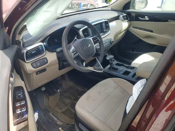 5XYPG4A30KG574041 2019 KIA SORENTO - Image 8