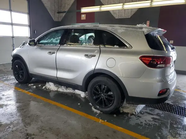 5XYPG4A30KG574685 2019 KIA SORENTO - Image 2
