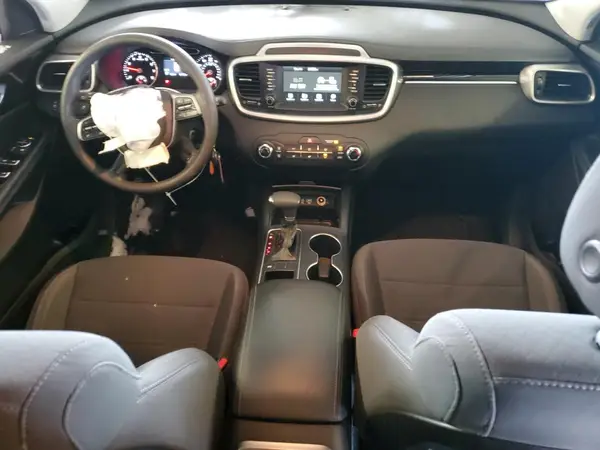 5XYPG4A30KG574685 2019 KIA SORENTO - Image 8