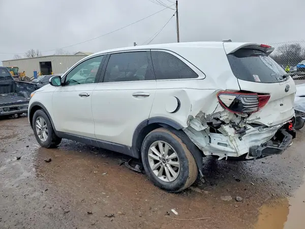 5XYPG4A30KG575934 2019 KIA SORENTO - Image 2
