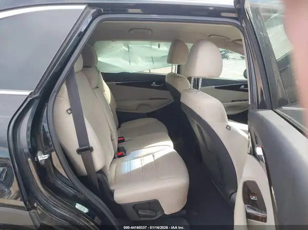 5XYPG4A30KG576615 2019 KIA SORENTO - Image 8