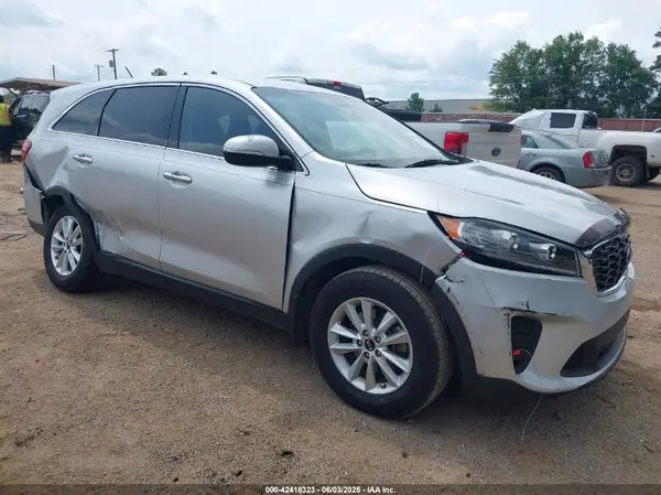 5XYPG4A30KG576873 2019 KIA SORENTO - Image 1