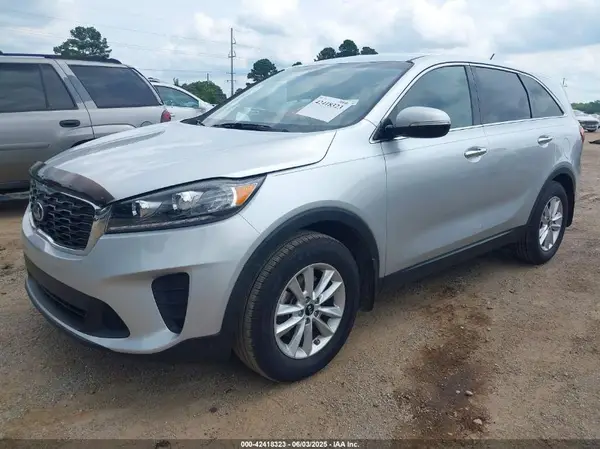 5XYPG4A30KG576873 2019 KIA SORENTO - Image 2