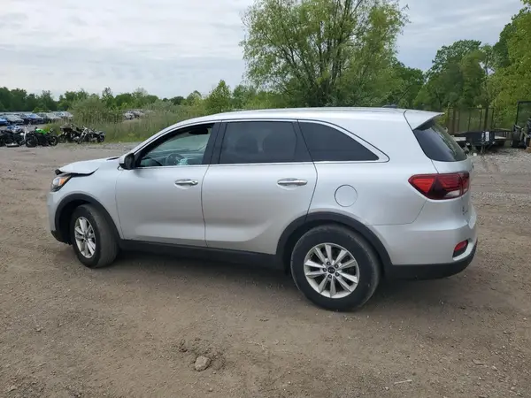 5XYPG4A30KG577120 2019 KIA SORENTO - Image 2