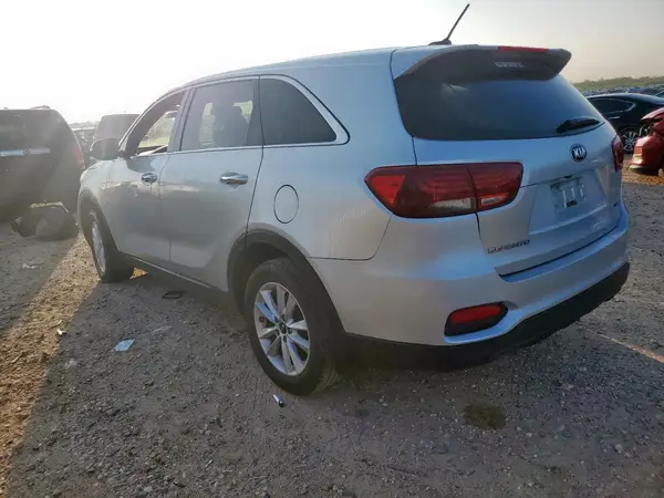5XYPG4A30KG577425 2019 KIA SORENTO - Image 2