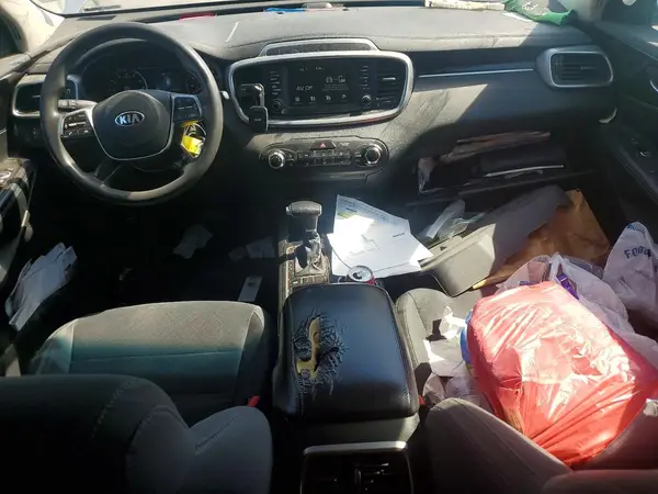 5XYPG4A30KG577599 2019 KIA SORENTO - Image 8