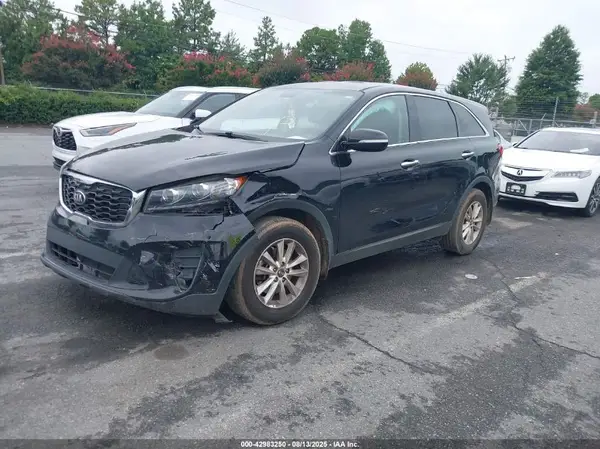 5XYPG4A30KG578400 2019 KIA SORENTO - Image 2