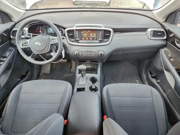 5XYPG4A30KG580356 2019 KIA SORENTO - Image 8