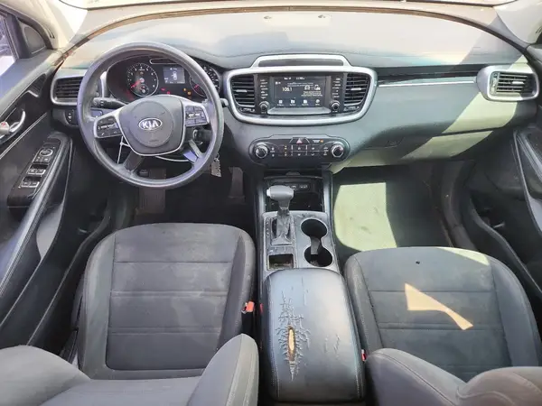 5XYPG4A30KG583340 2019 KIA SORENTO - Image 8