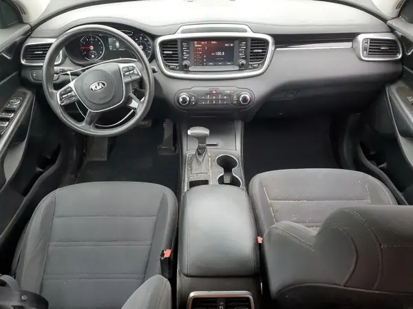 5XYPG4A30KG584066 2019 KIA SORENTO - Image 8