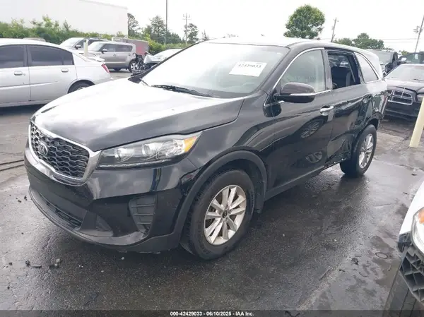 5XYPG4A30KG584374 2019 KIA SORENTO - Image 2