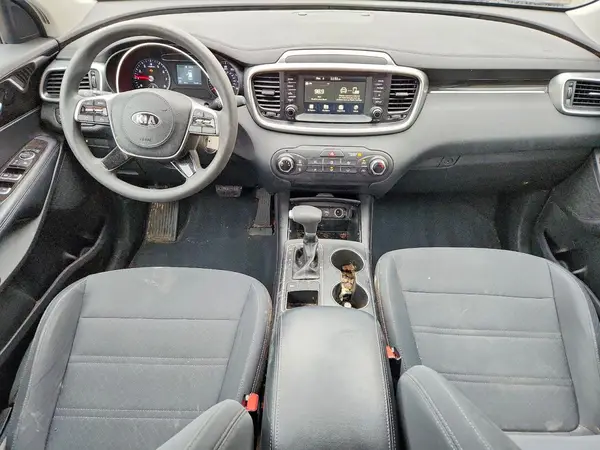 5XYPG4A30KG584973 2019 KIA SORENTO - Image 8