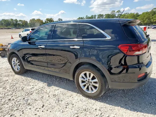 5XYPG4A30KG586951 2019 KIA SORENTO - Image 2