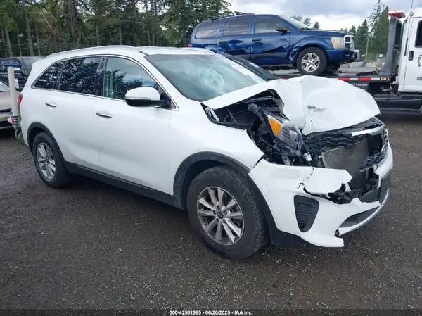 5XYPG4A30KG590451 2019 KIA SORENTO - Image 1