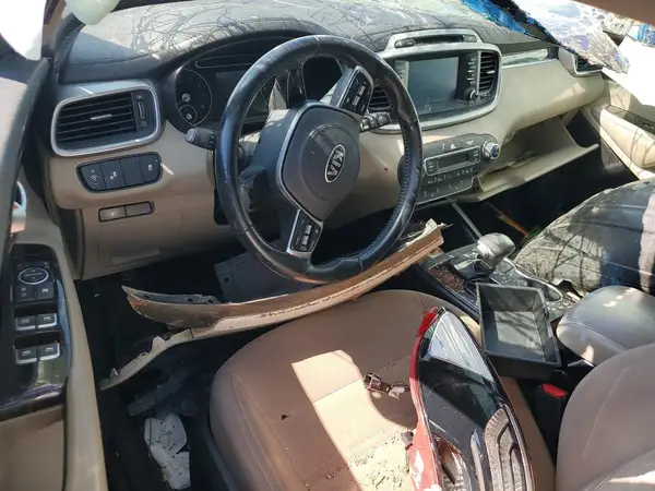 5XYPG4A30KG591311 2019 KIA SORENTO - Image 8