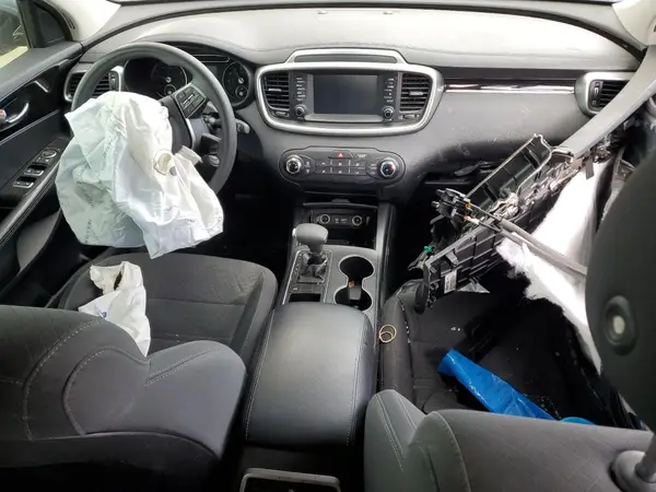 5XYPG4A30KG603330 2019 KIA SORENTO - Image 8