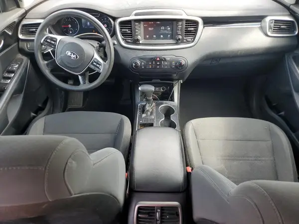 5XYPG4A30KG604218 2019 KIA SORENTO - Image 8