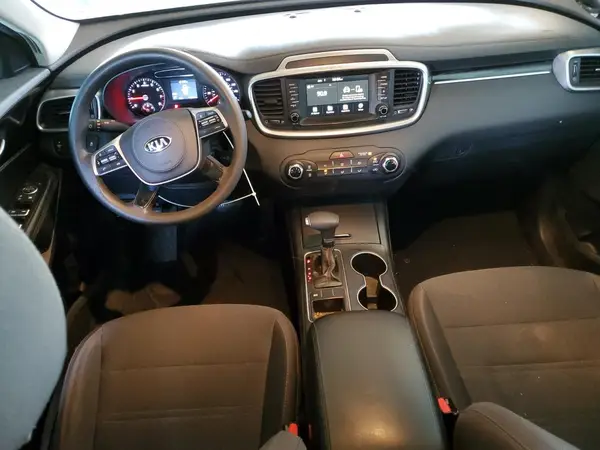 5XYPG4A30KG604946 2019 KIA SORENTO - Image 8