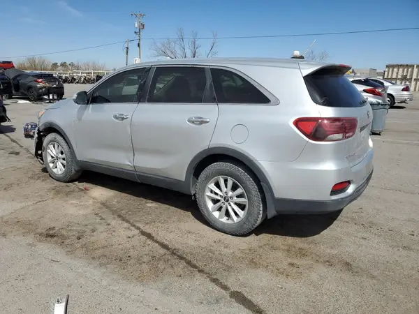 5XYPG4A30KG610486 2019 KIA SORENTO - Image 2