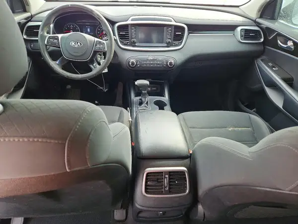 5XYPG4A30KG611167 2019 KIA SORENTO - Image 8