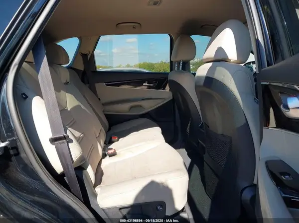 5XYPG4A30LG628164 2020 KIA SORENTO - Image 8