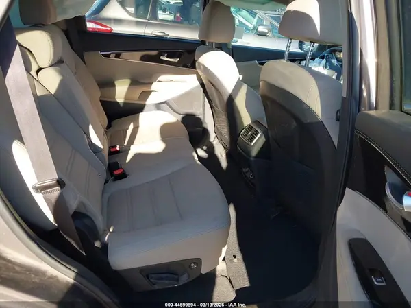 5XYPG4A30LG633946 2020 KIA SORENTO - Image 8