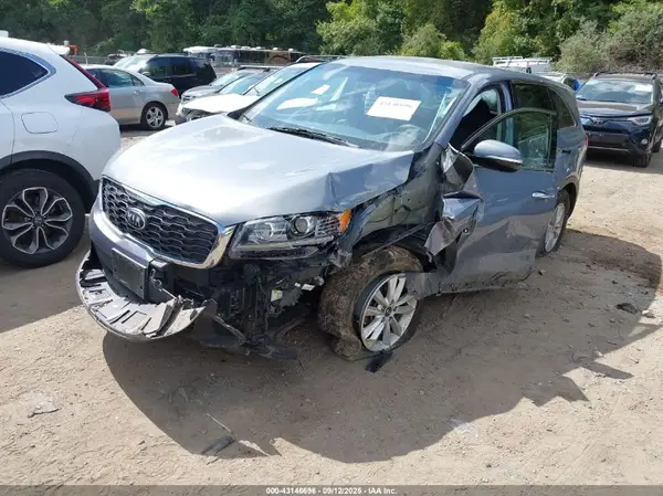 5XYPG4A30LG634319 2020 KIA SORENTO - Image 2