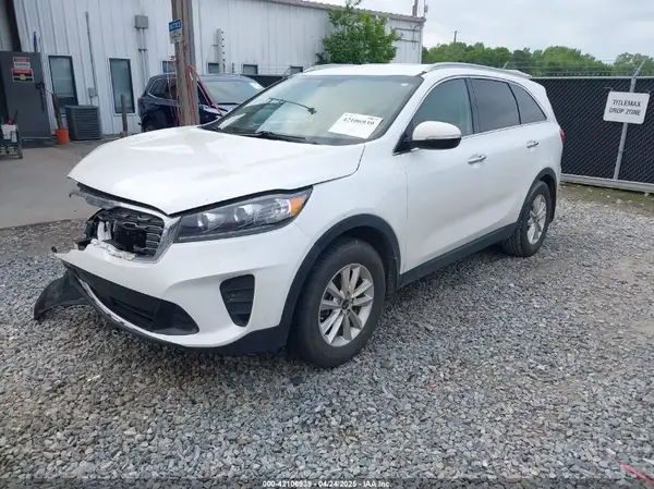 5XYPG4A30LG635793 2020 KIA SORENTO - Image 2