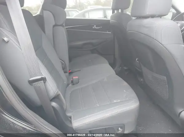 5XYPG4A30LG644669 2020 KIA SORENTO - Image 8