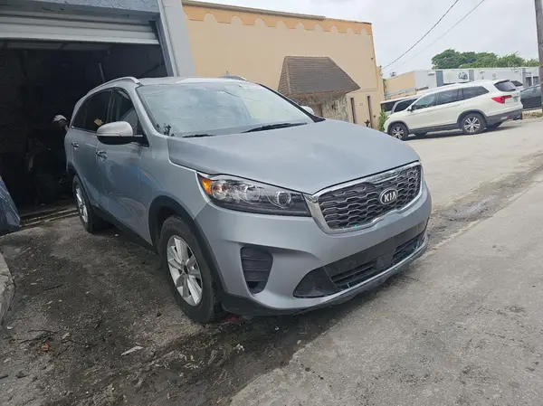 5XYPG4A30LG649015 2020 KIA SORENTO - Image 1