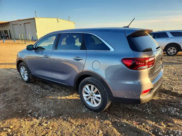 5XYPG4A30LG673315 2020 KIA SORENTO - Image 2