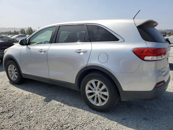 5XYPG4A31GG002242 2016 KIA SORENTO - Image 2