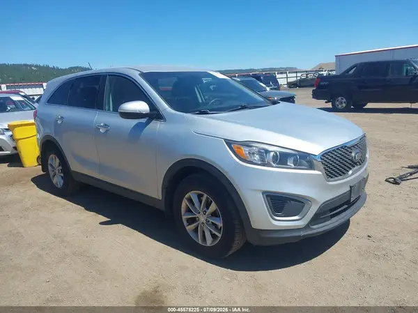 5XYPG4A31GG002404 2016 KIA SORENTO - Image 1