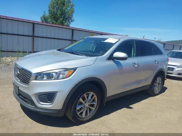 5XYPG4A31GG002404 2016 KIA SORENTO - Image 2