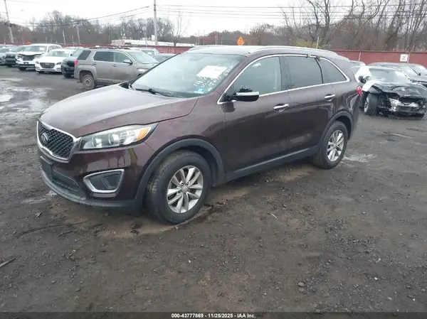 5XYPG4A31GG006758 2016 KIA SORENTO - Image 2