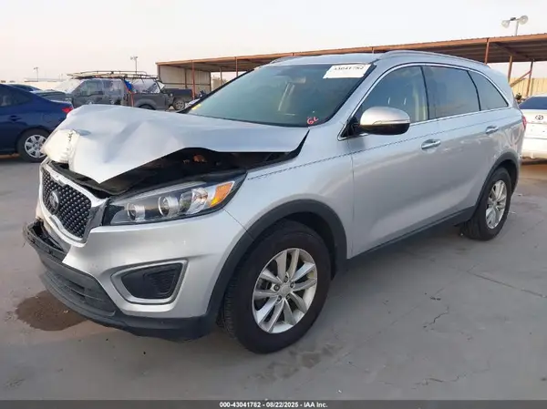 5XYPG4A31GG013919 2016 KIA SORENTO - Image 2