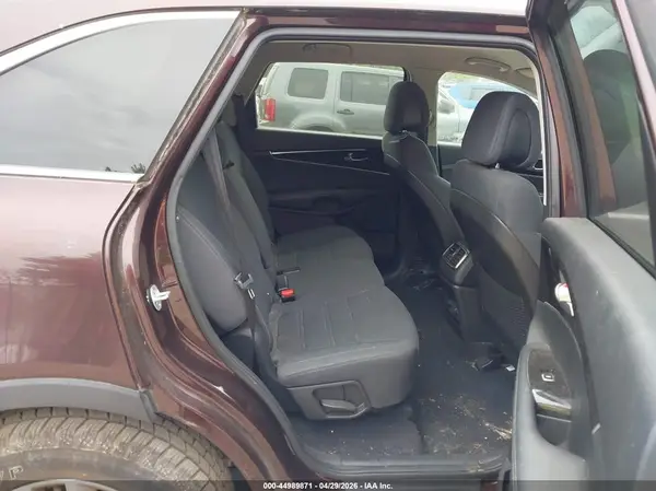 5XYPG4A31GG014066 2016 KIA SORENTO - Image 8
