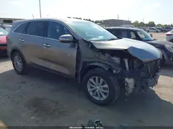 5XYPG4A31GG015539 2016 KIA SORENTO