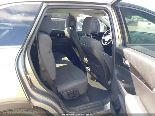 5XYPG4A31GG015539 2016 KIA SORENTO - Image 8