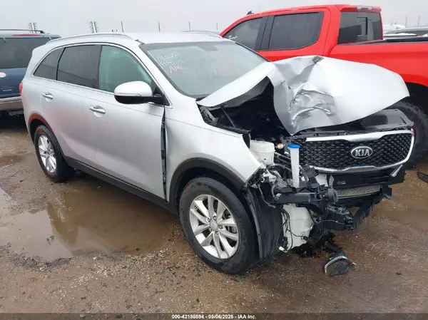 5XYPG4A31GG020305 2016 KIA SORENTO - Image 1