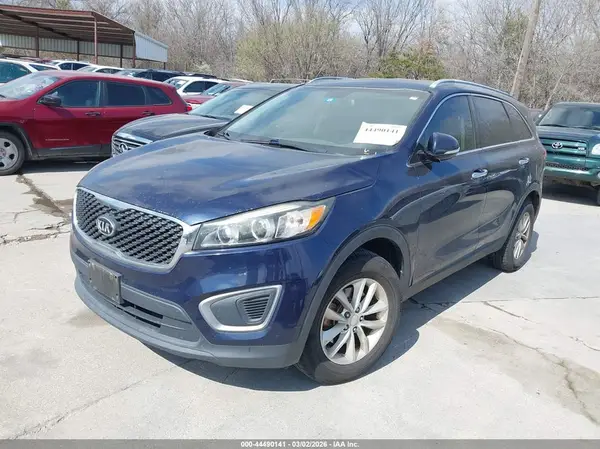 5XYPG4A31GG025889 2016 KIA SORENTO - Image 2