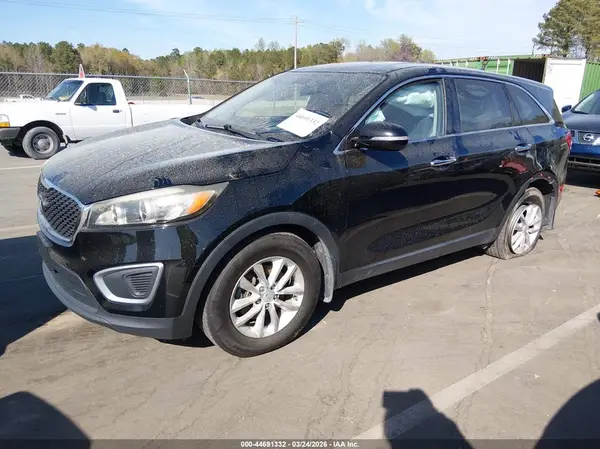 5XYPG4A31GG031949 2016 KIA SORENTO - Image 2