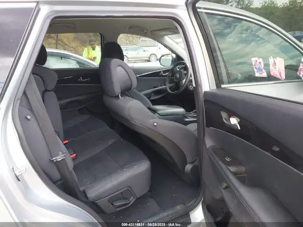 5XYPG4A31GG032020 2016 KIA SORENTO - Image 8