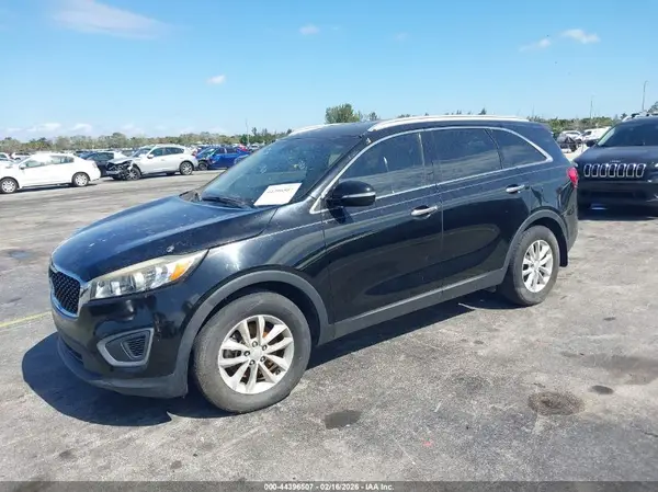 5XYPG4A31GG034589 2016 KIA SORENTO - Image 2